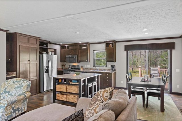 1382 S Cypress Lane, Friendship, WI 53934