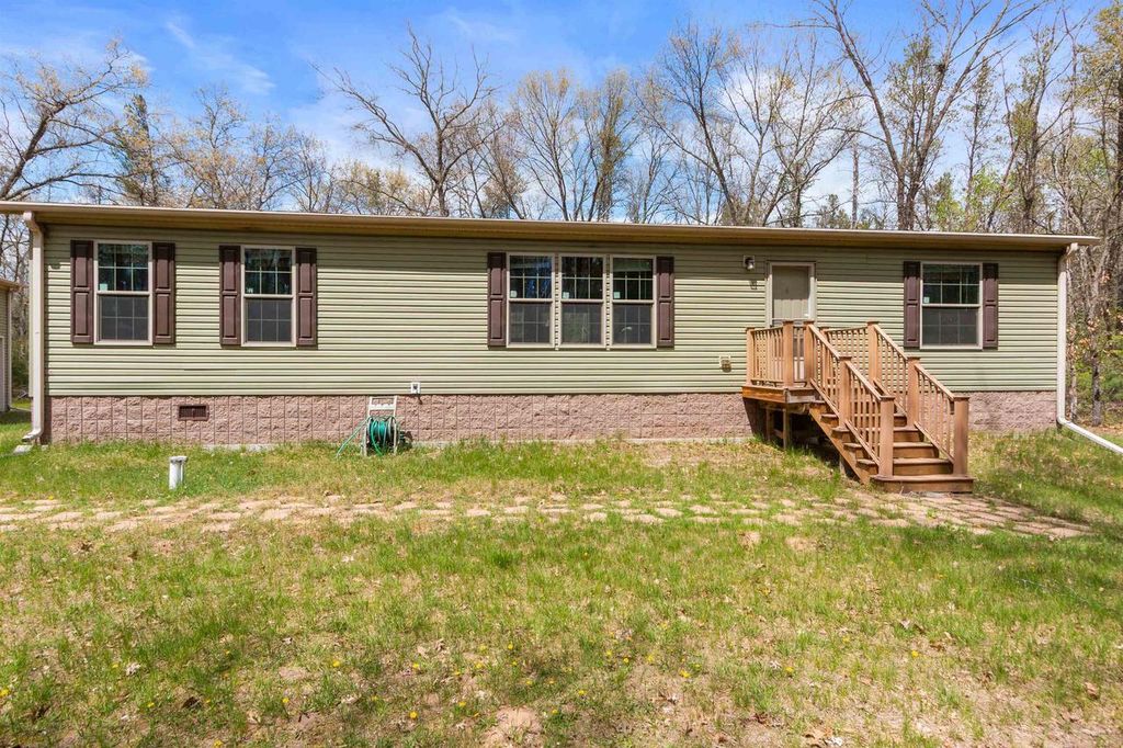 1382 S Cypress Lane, Friendship, WI 53934