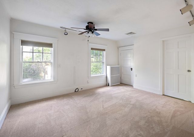 105 Grant Ave, Newton, MA 02459