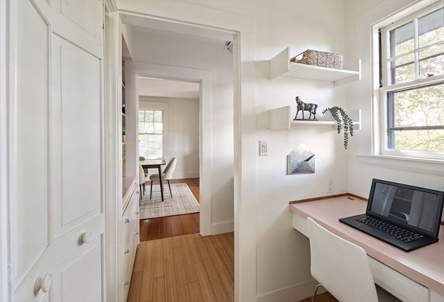 105 Grant Ave, Newton, MA 02459