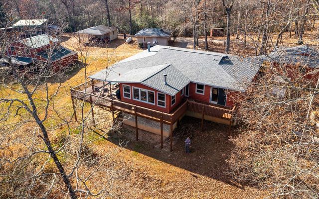 805 Quail Cove Circle, Warne, NC 28909