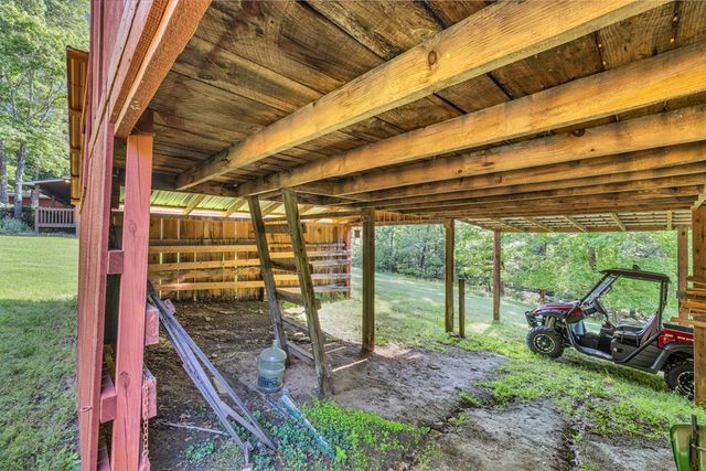 805 Quail Cove Circle, Warne, NC 28909