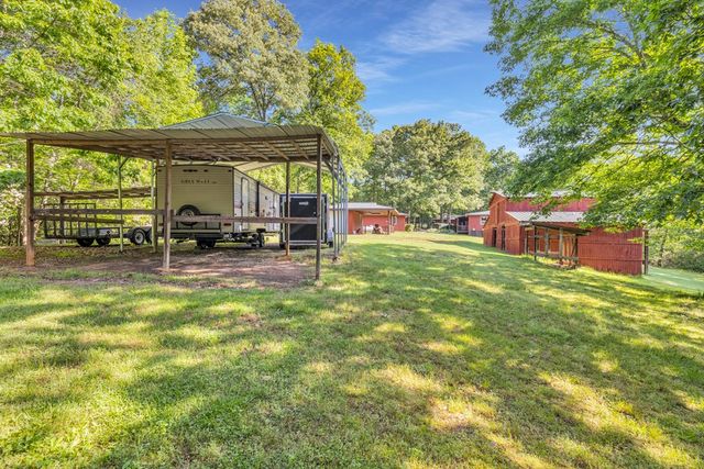 805 Quail Cove Circle, Warne, NC 28909