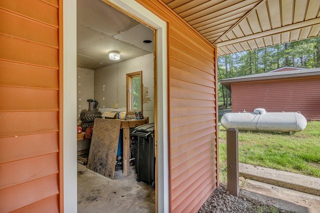 805 Quail Cove Circle, Warne, NC 28909