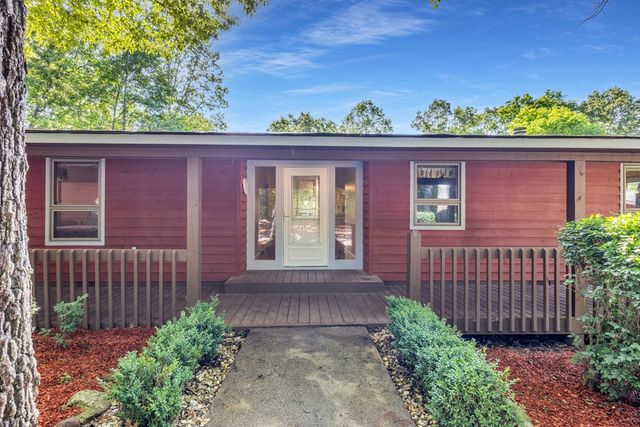 805 Quail Cove Circle, Warne, NC 28909