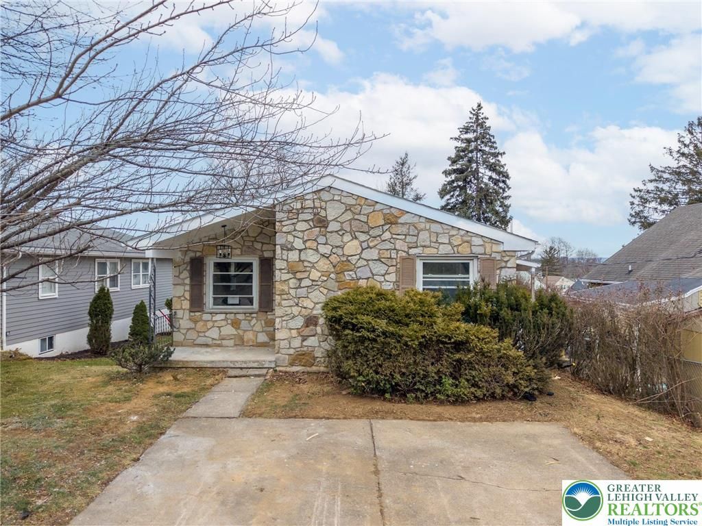 1043 Erie Street, Allentown City, PA 18103