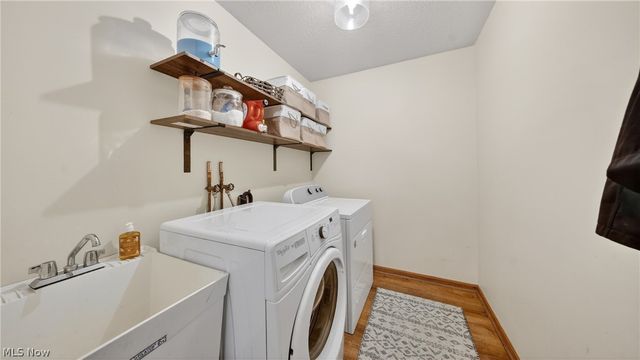 1324 Dover Drive, Medina, OH 44256