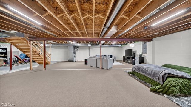 1324 Dover Drive, Medina, OH 44256