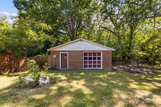 901 N Kingsburry Road, Clover, SC 29710