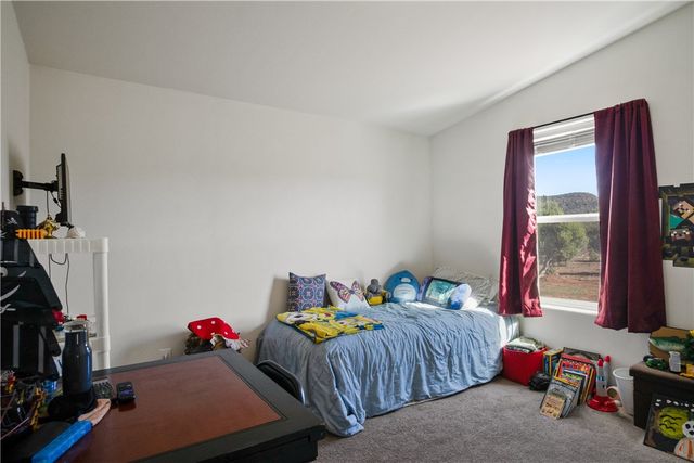 2404 S Knight Creek Road, Kingman, AZ 86401