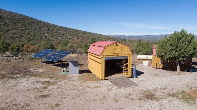 2404 S Knight Creek Road, Kingman, AZ 86401