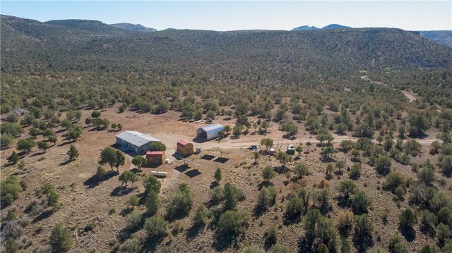 2404 S Knight Creek Road, Kingman, AZ 86401