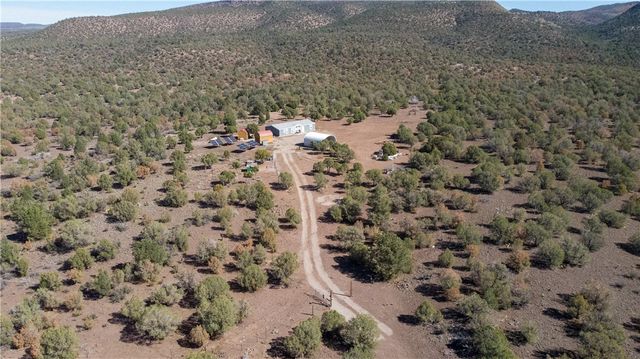 2404 S Knight Creek Road, Kingman, AZ 86401