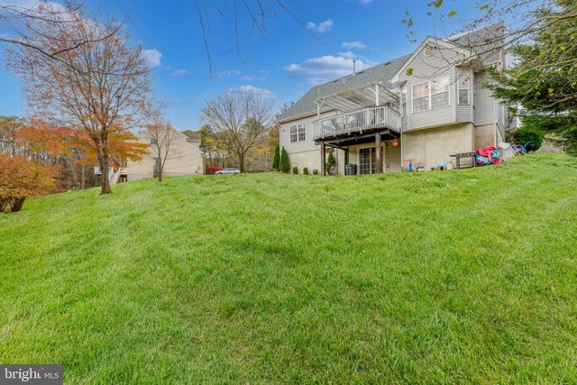 25 NELSON DR, Barnegat, NJ 08005