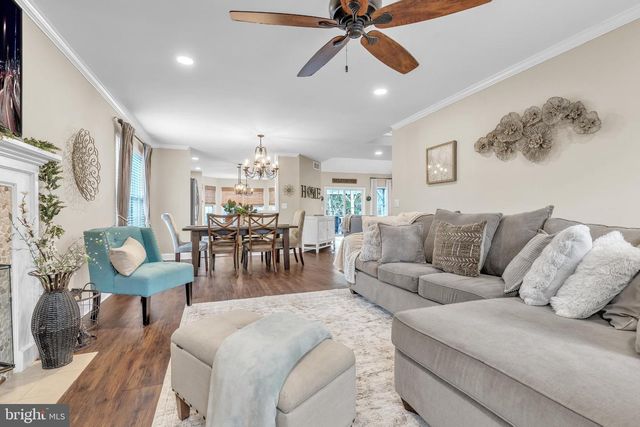 25 NELSON DR, Barnegat, NJ 08005