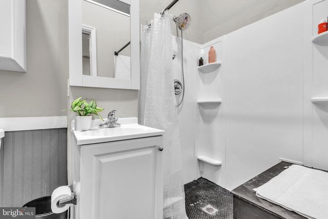 25 NELSON DR, Barnegat, NJ 08005