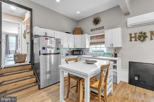 25 NELSON DR, Barnegat, NJ 08005