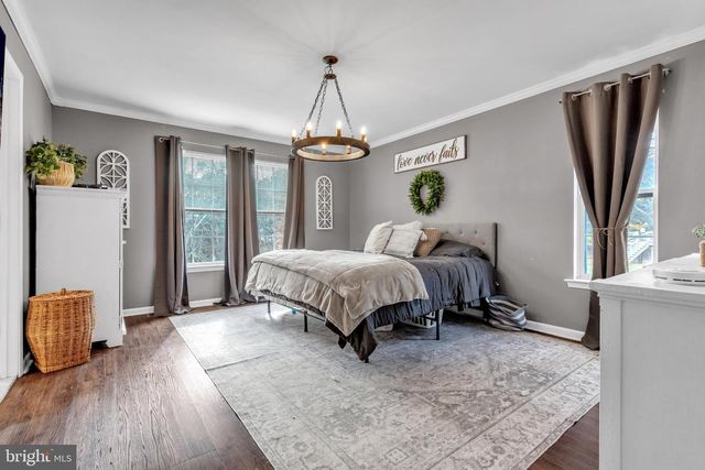 25 NELSON DR, Barnegat, NJ 08005