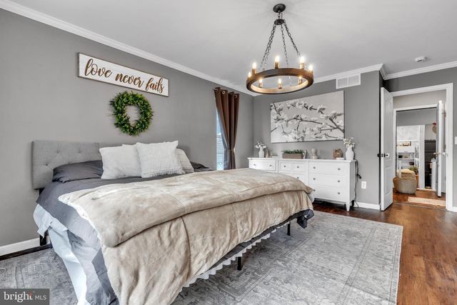 25 NELSON DR, Barnegat, NJ 08005