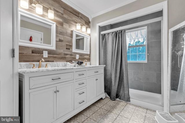 25 NELSON DR, Barnegat, NJ 08005