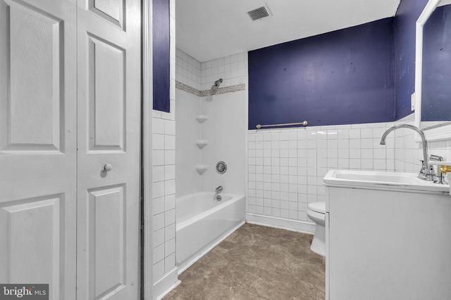 25 NELSON DR, Barnegat, NJ 08005