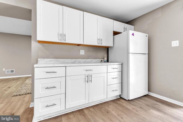 25 NELSON DR, Barnegat, NJ 08005