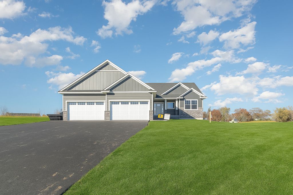 21263 Tippecanoe Street NE, Cedar, MN 55011