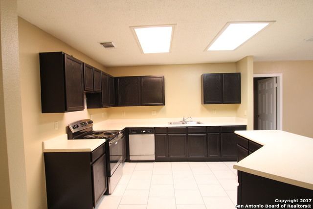 12011 GABLE OAKS, San Antonio, TX 78253