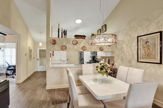 410 Buttonwood Place, Boca Raton, FL 33431