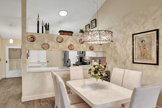 410 Buttonwood Place, Boca Raton, FL 33431