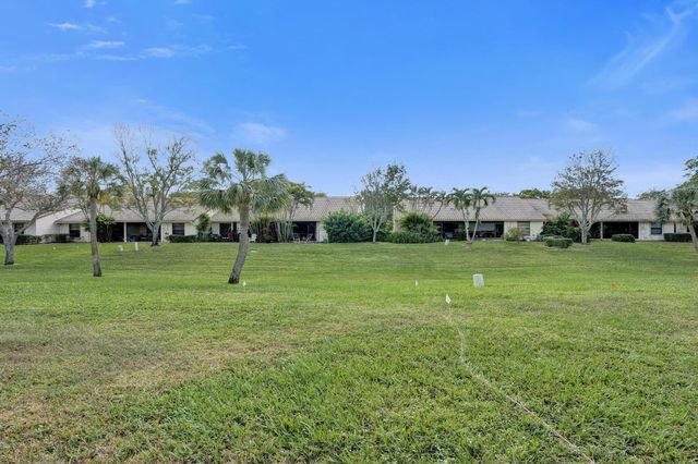 410 Buttonwood Place, Boca Raton, FL 33431