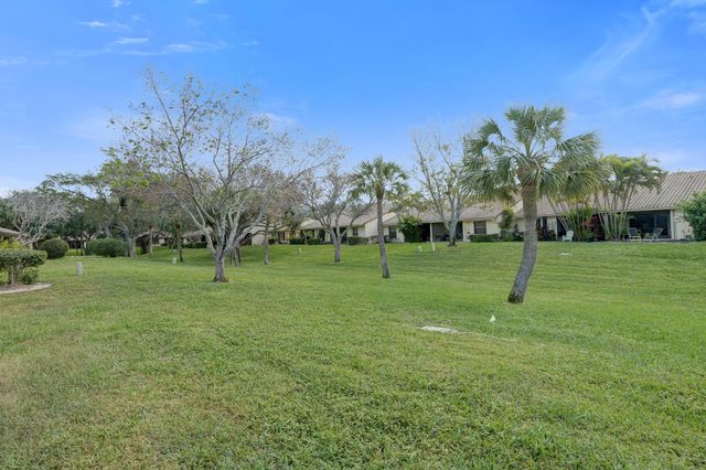 410 Buttonwood Place, Boca Raton, FL 33431
