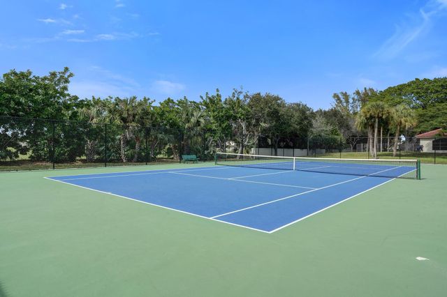 410 Buttonwood Place, Boca Raton, FL 33431