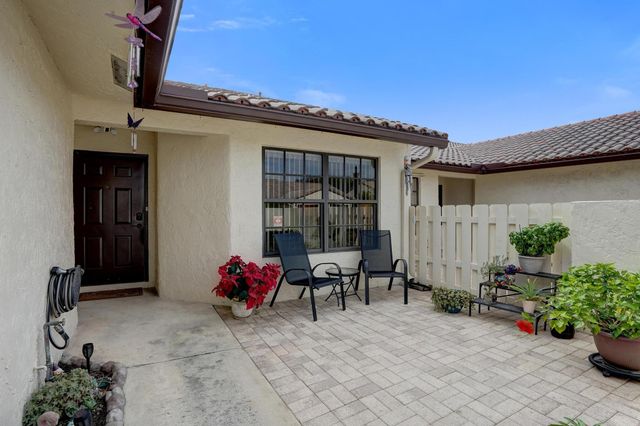 410 Buttonwood Place, Boca Raton, FL 33431