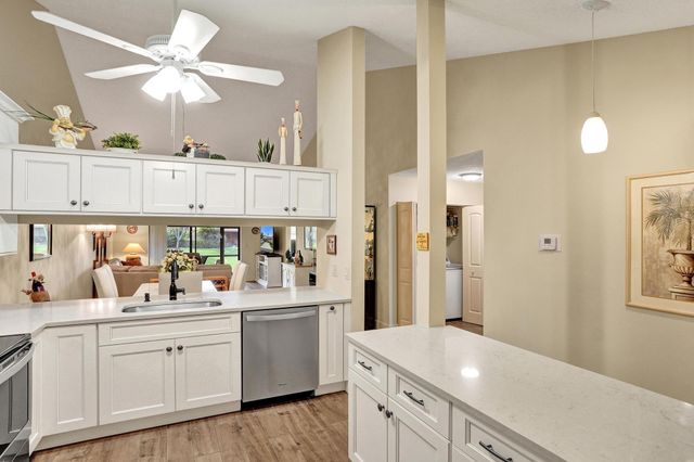 410 Buttonwood Place, Boca Raton, FL 33431