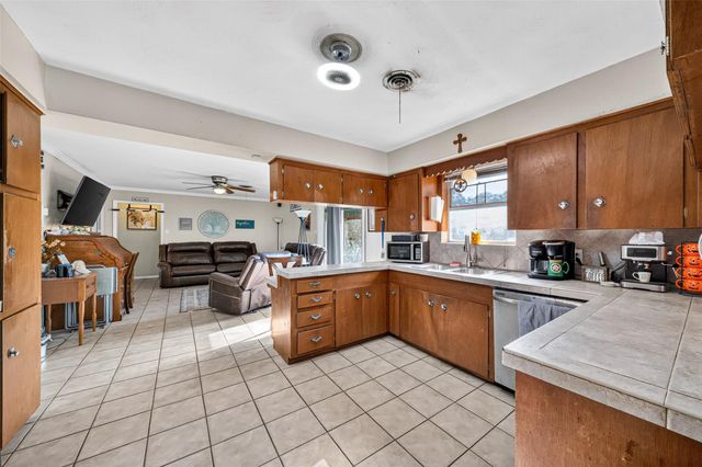 2230 Woodwind Way, League City, TX 77573