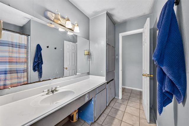 2230 Woodwind Way, League City, TX 77573