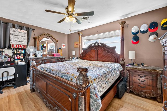 2230 Woodwind Way, League City, TX 77573