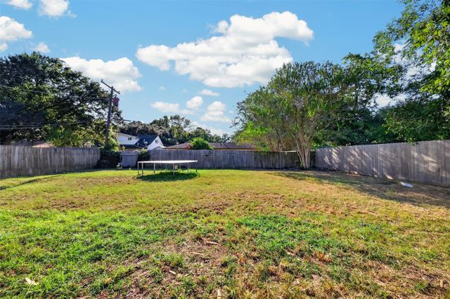 2230 Woodwind Way, League City, TX 77573