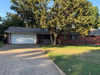 1711 Westbrooke Terrace, Norman, OK 73072