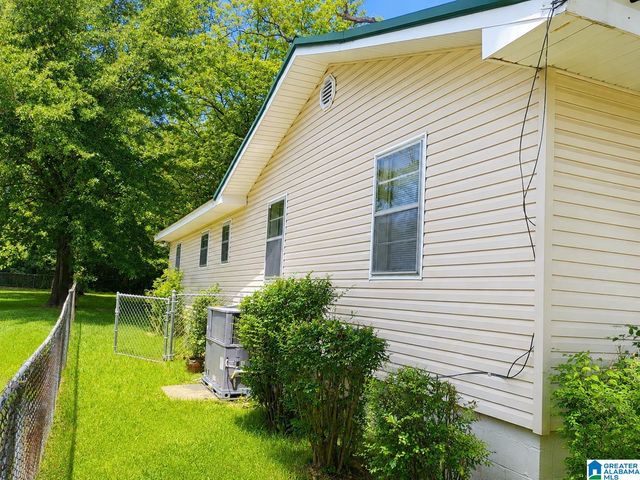 2202 26TH AVENUE N, Bessemer, AL 35023