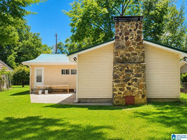 2202 26TH AVENUE N, Bessemer, AL 35023