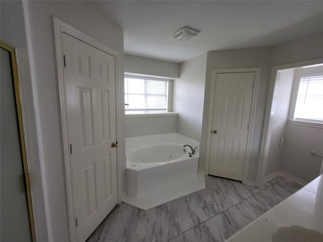 1109 Westgrove Drive, Saginaw, TX 76179