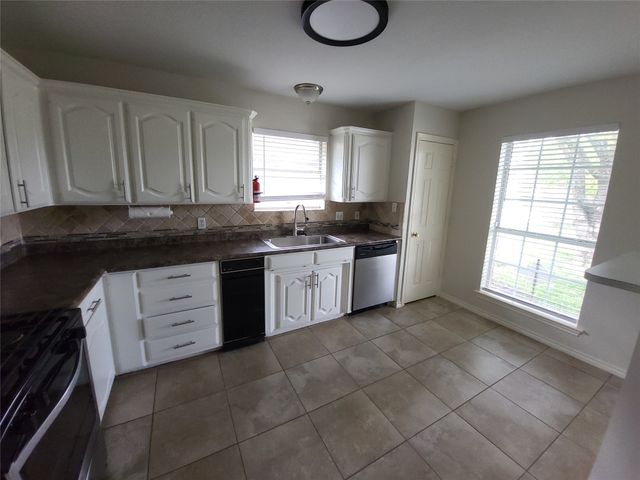 1109 Westgrove Drive, Saginaw, TX 76179