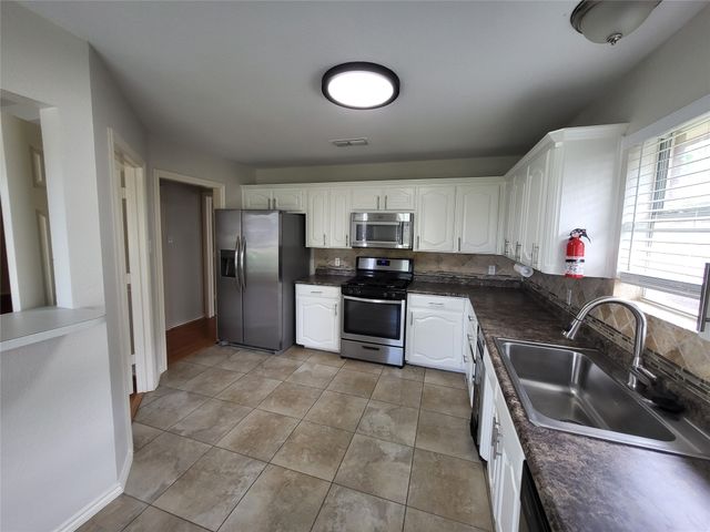 1109 Westgrove Drive, Saginaw, TX 76179