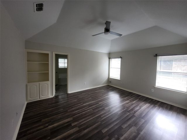 1109 Westgrove Drive, Saginaw, TX 76179