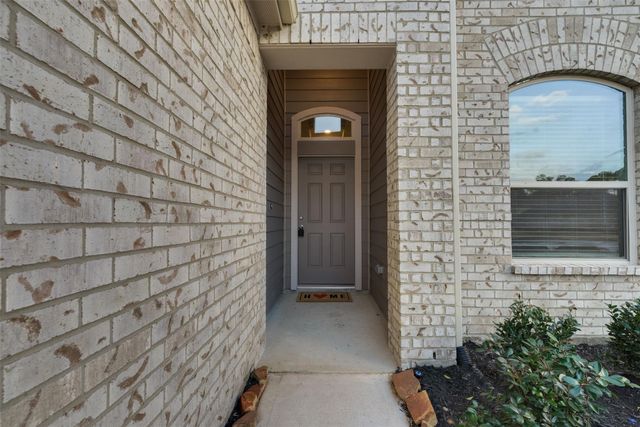 27079 Badger Way E, Magnolia, TX 77354