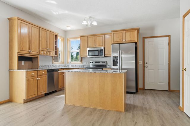 9260 Icosa Street, Lakeville, MN 55044