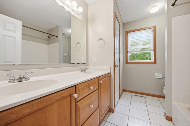 9260 Icosa Street, Lakeville, MN 55044