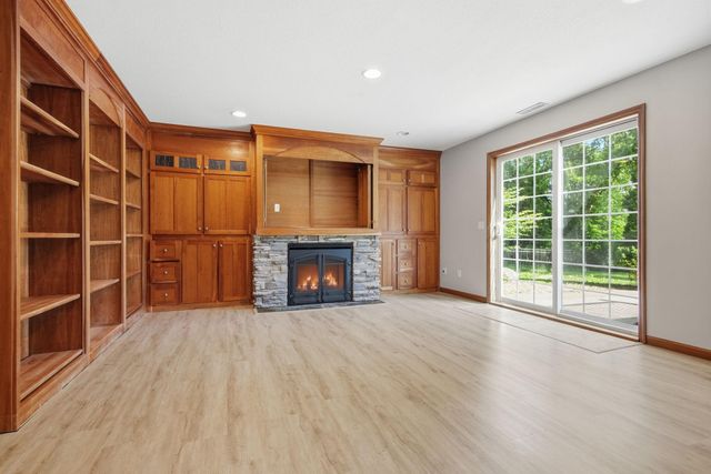 9260 Icosa Street, Lakeville, MN 55044
